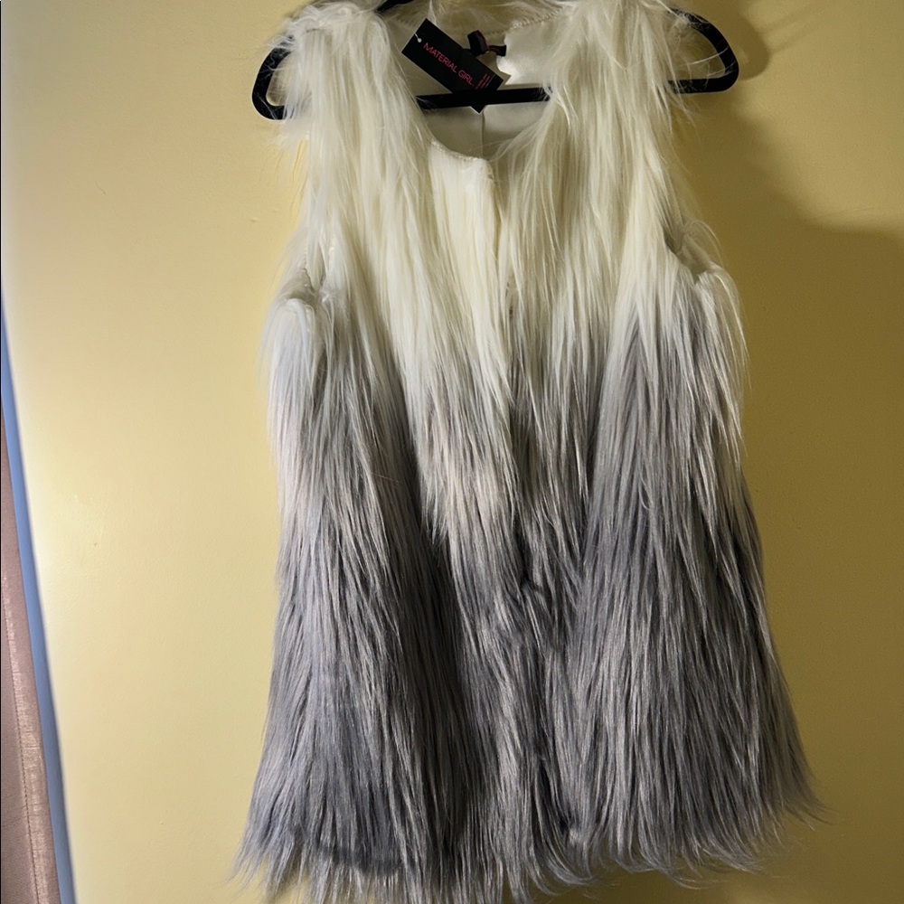 Material Girl Ombre Faux Fur Vest in White and Gray